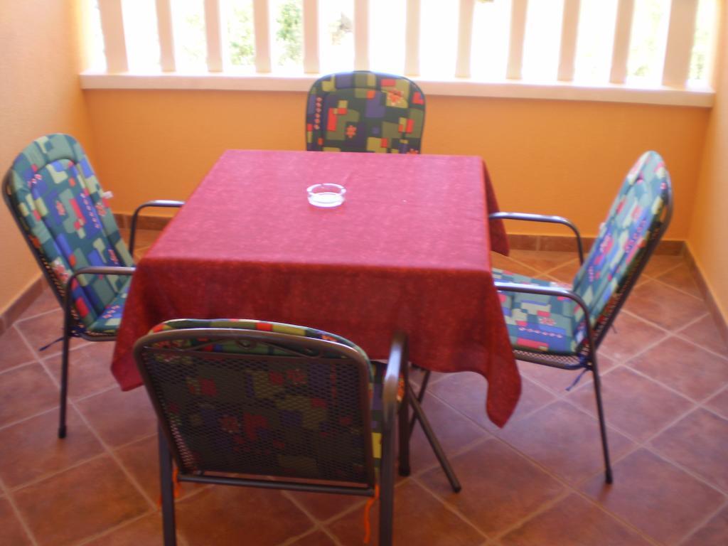 Apartments Tare, Free Parking Vodice Room photo